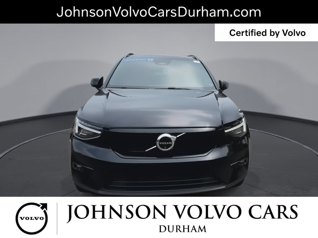 Certified 2024 Volvo XC40 Recharge Ultimate RWD image 3