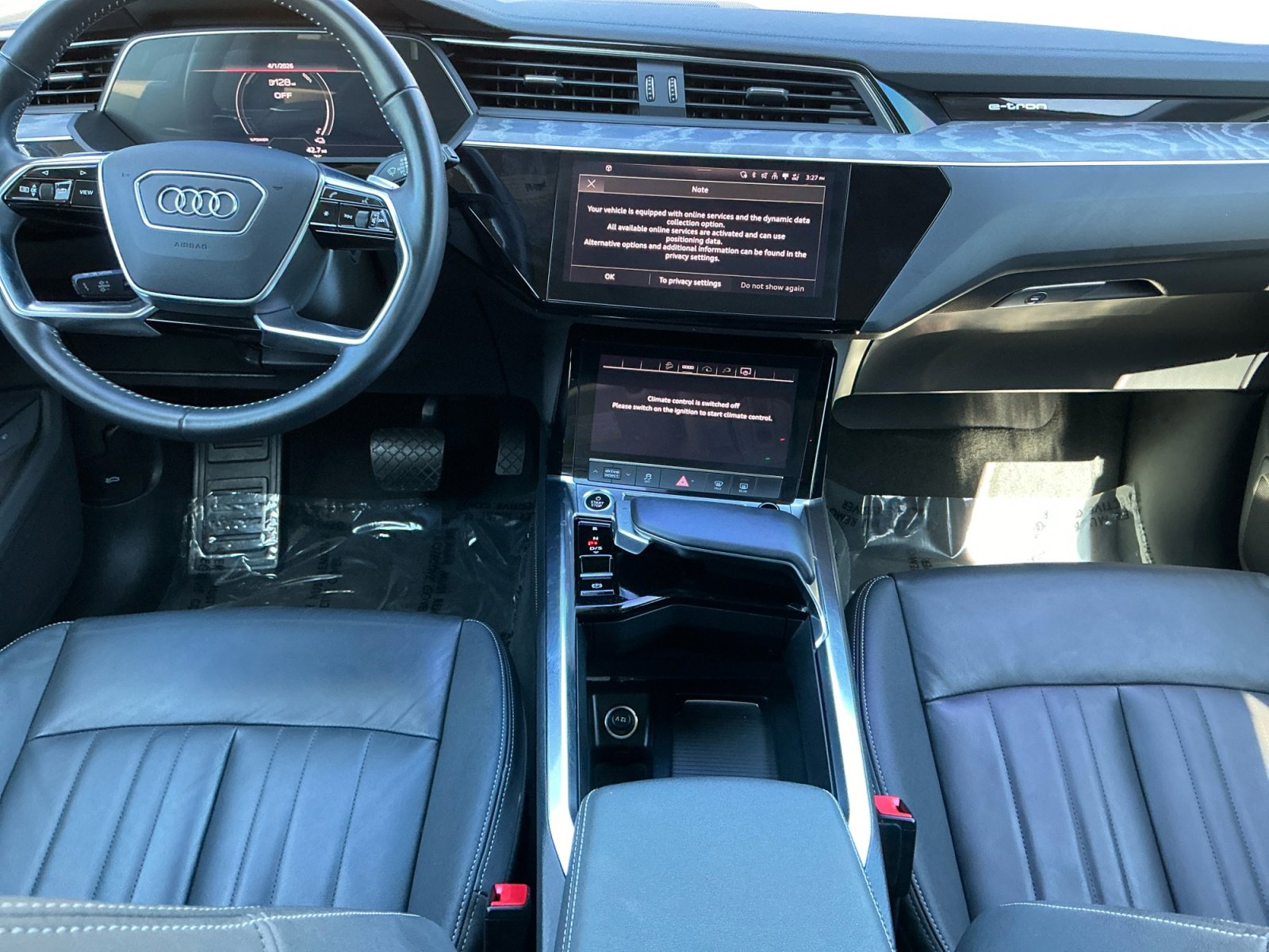 Used 2021 Audi e-tron Premium w/ Convenience Plus Package image 10
