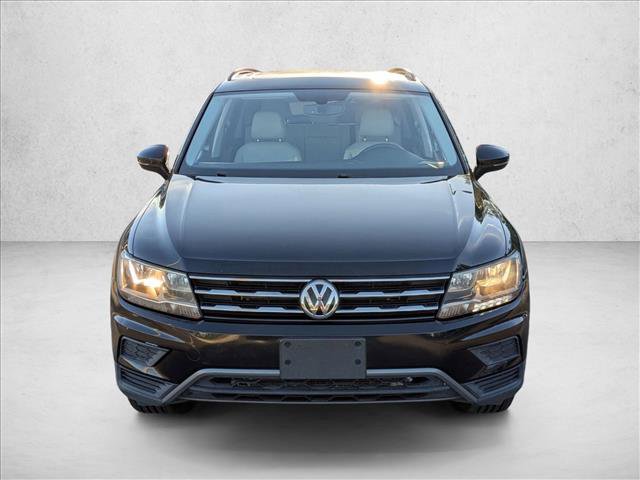 Used 2019 Volkswagen Tiguan SE w/ Panoramic Sunroof Package image 2
