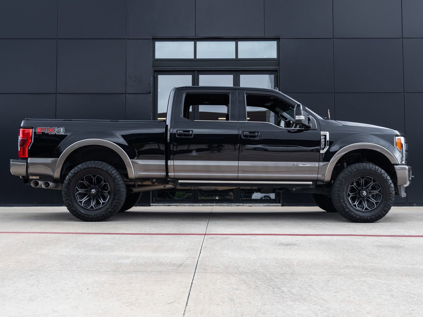 Used 2019 Ford F250 King Ranch w/ King Ranch Ultimate Package AWD/4WD image 10