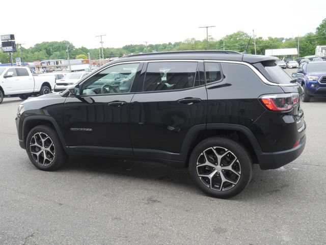 Used 2024 Jeep Compass Limited AWD/4WD image 8