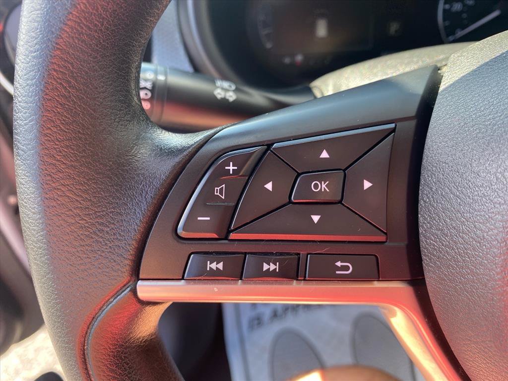 Used 2022 Nissan Kicks SV FWD image 13