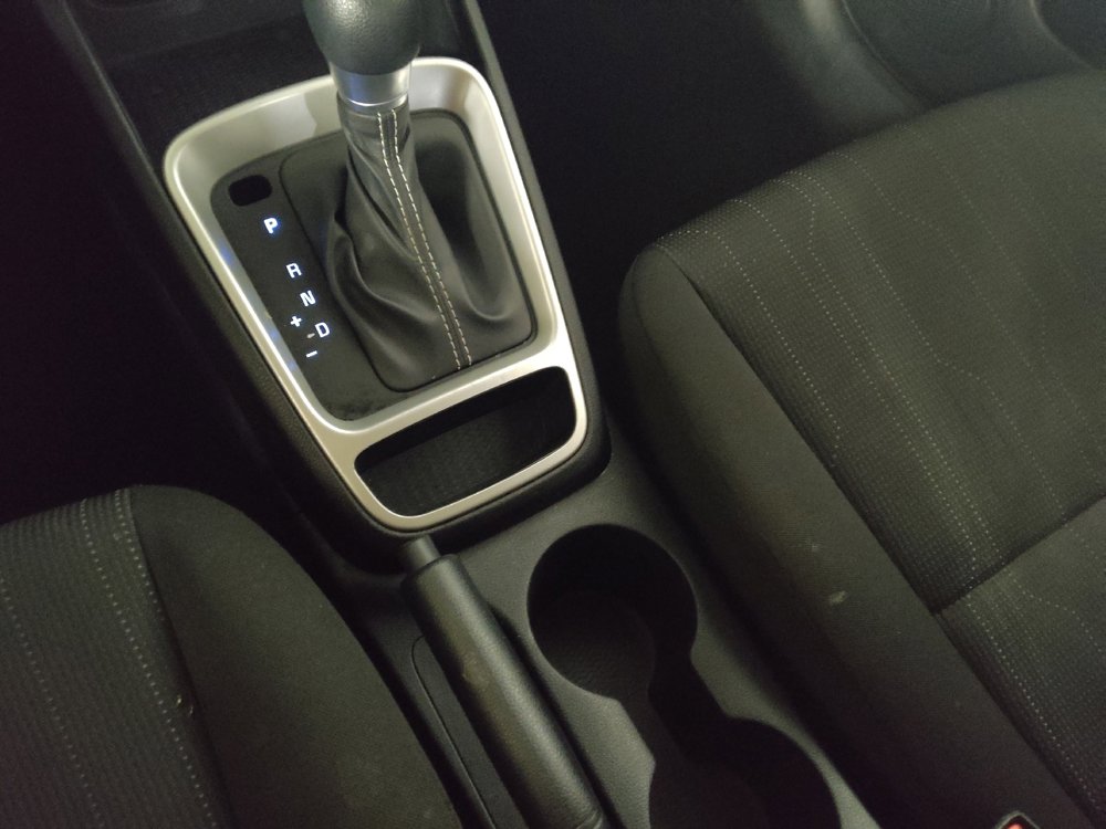 Used 2021 Hyundai Venue SE image 26