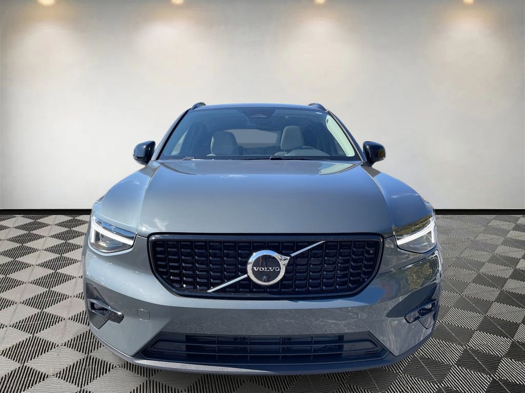 New 2026 Volvo XC40 B5 Plus w/ Protection Package Premier image 8