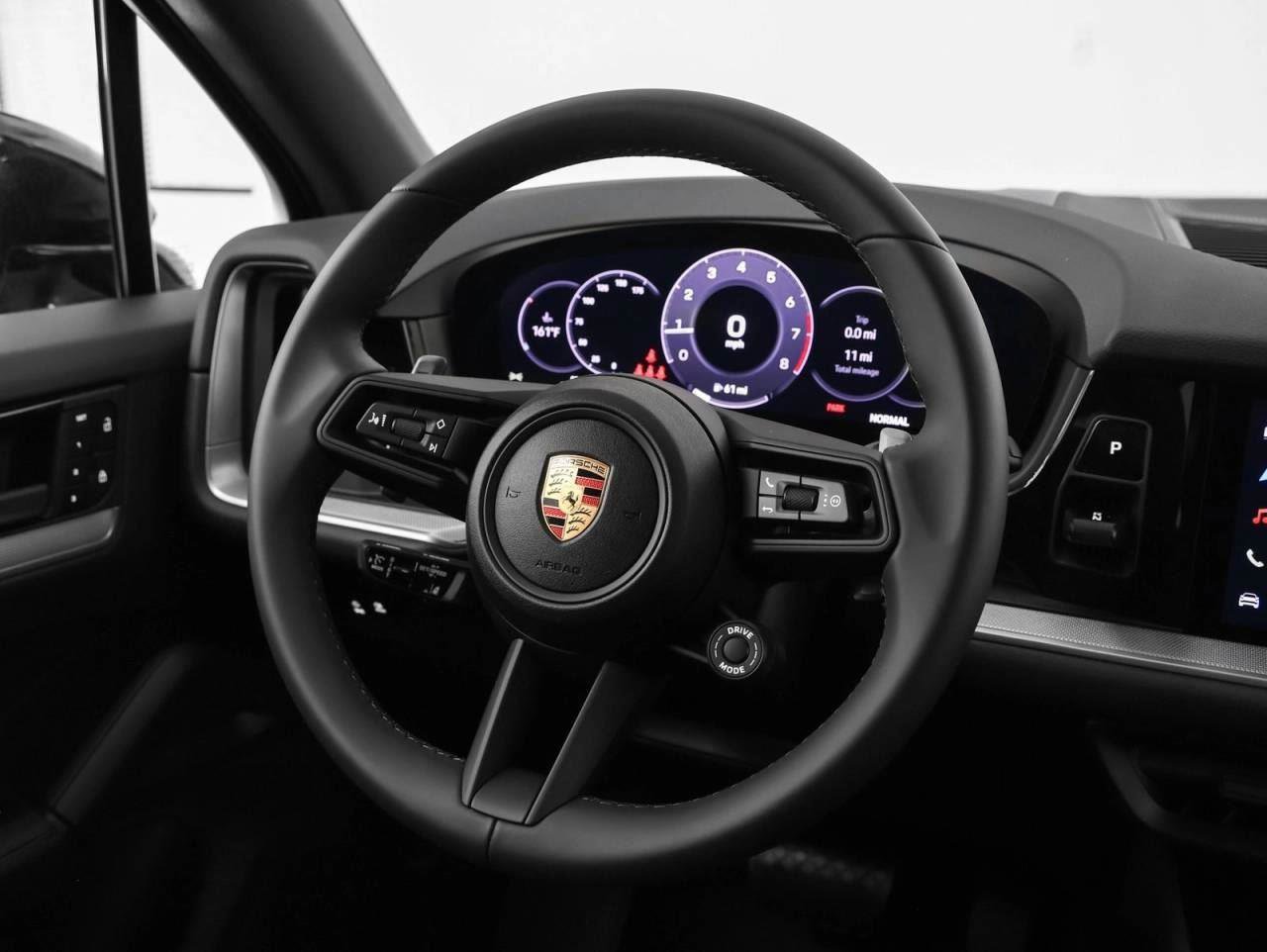 New 2025 Porsche Cayenne image 26