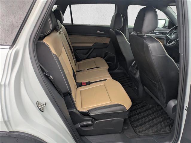 Used 2022 Volkswagen Atlas Cross Sport SE image 17