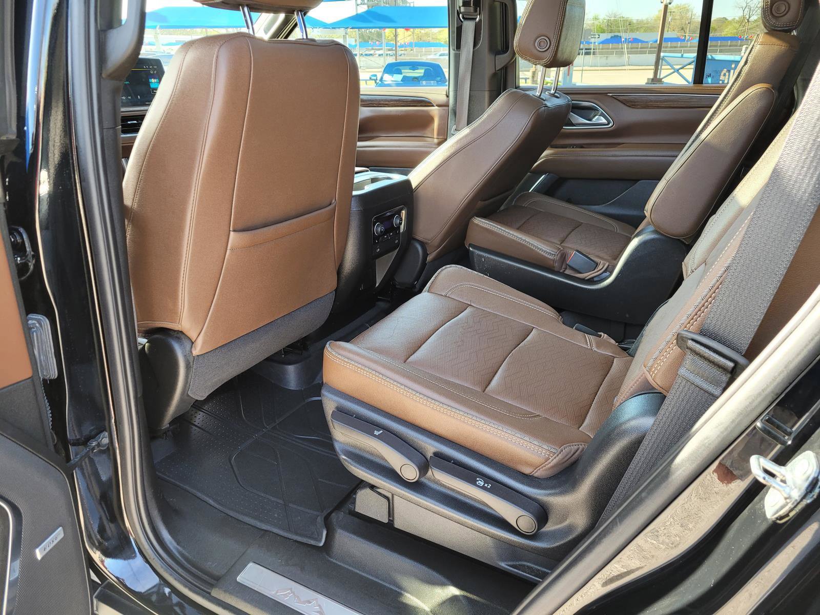 Certified 2023 Chevrolet Tahoe High Country w/ Max Trailering Package AWD/4WD image 3