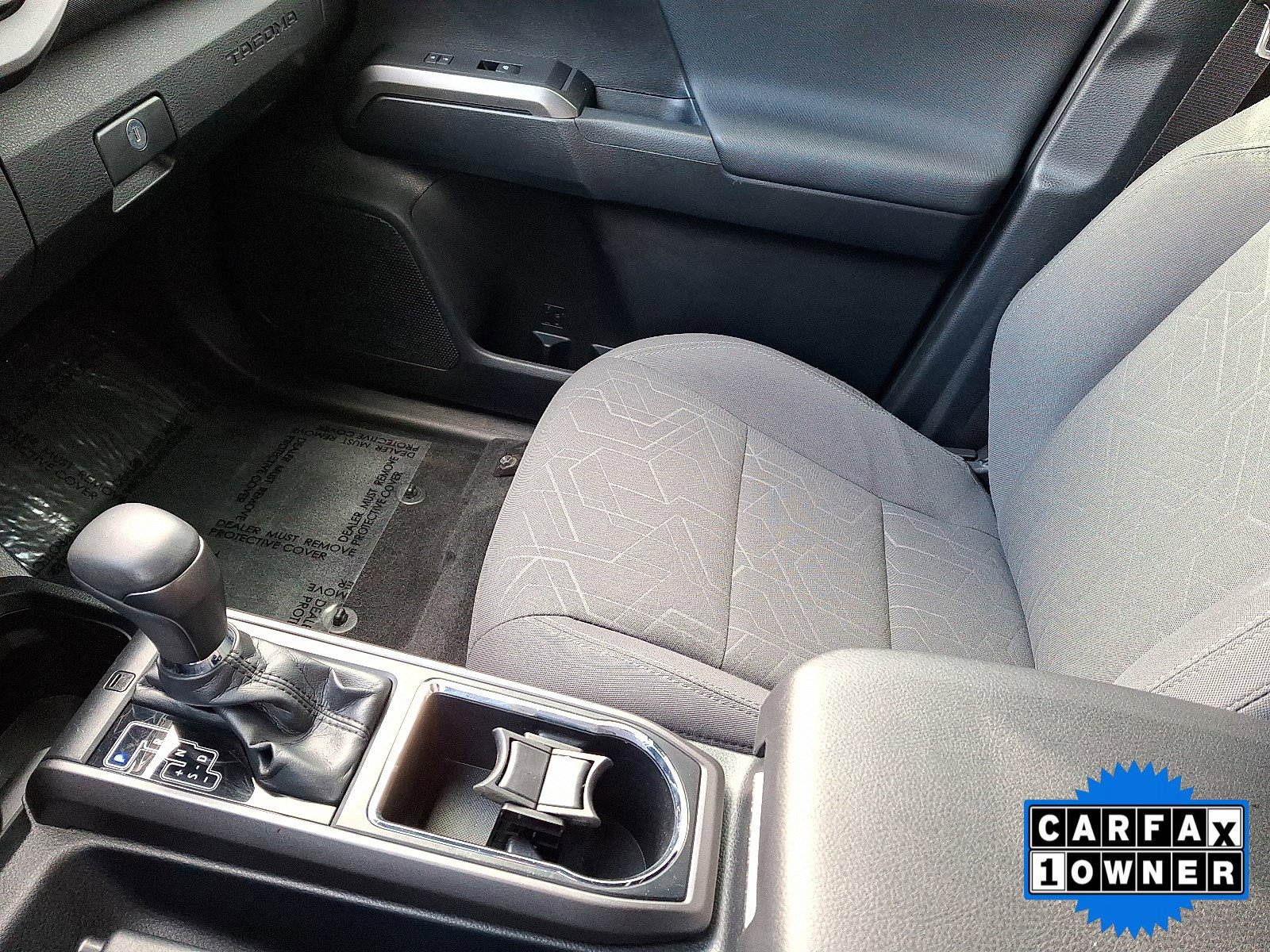 Used 2019 Toyota Tacoma TRD Sport image 33