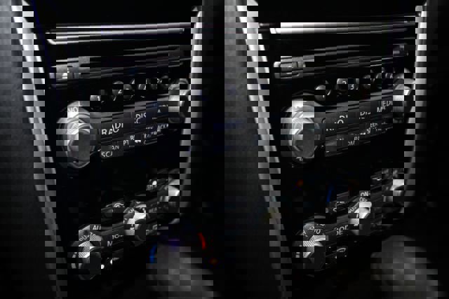 Used 2019 Nissan Pathfinder S image 13