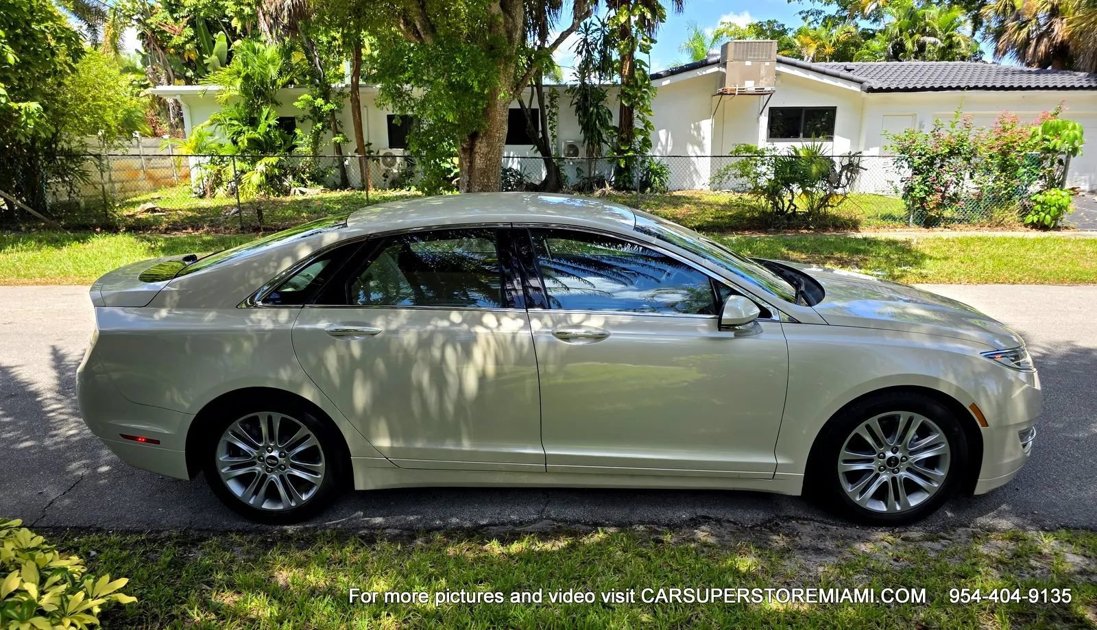 Used 2014 Lincoln MKZ Hybrid w/ Equipment Group 202A Reserve FWD image 16