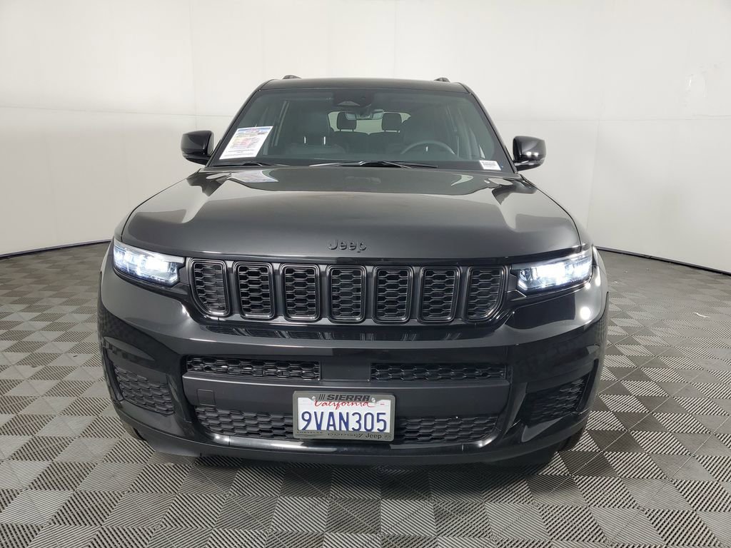 Used 2025 Jeep Grand Cherokee L Altitude image 9