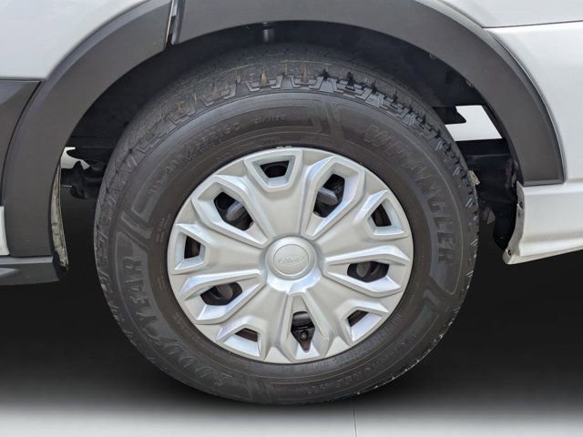 Used 2023 Ford Transit 350 XLT image 9