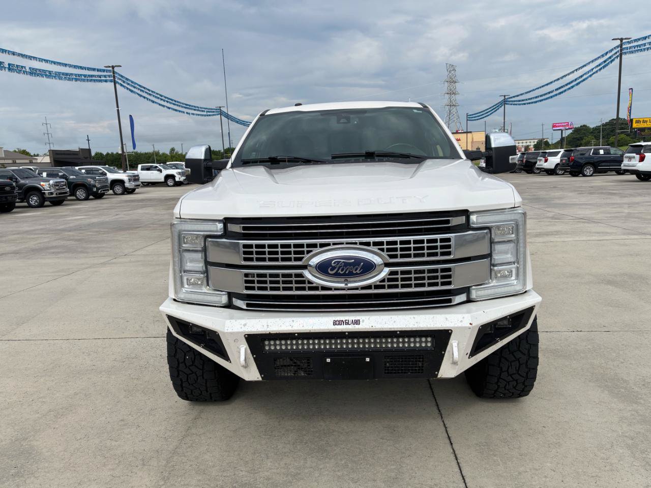 Used 2018 Ford F250 Platinum w/ Platinum Ultimate Package AWD/4WD image 3