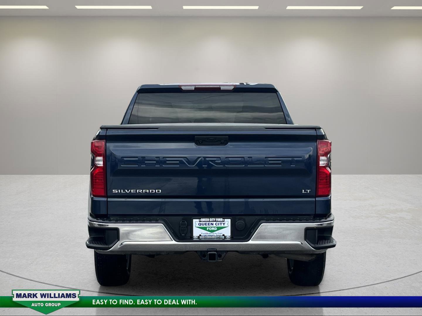 Used 2023 Chevrolet Silverado 1500 LT AWD/4WD image 4