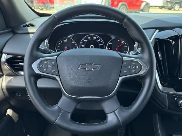 Used 2023 Chevrolet Traverse Premier w/ Redline Edition FWD image 13