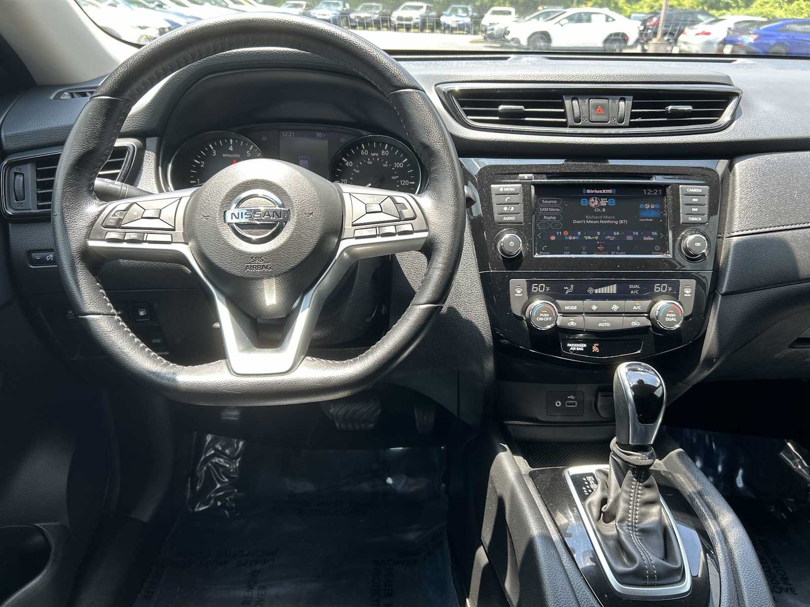 Used 2020 Nissan Rogue SV AWD/4WD image 8
