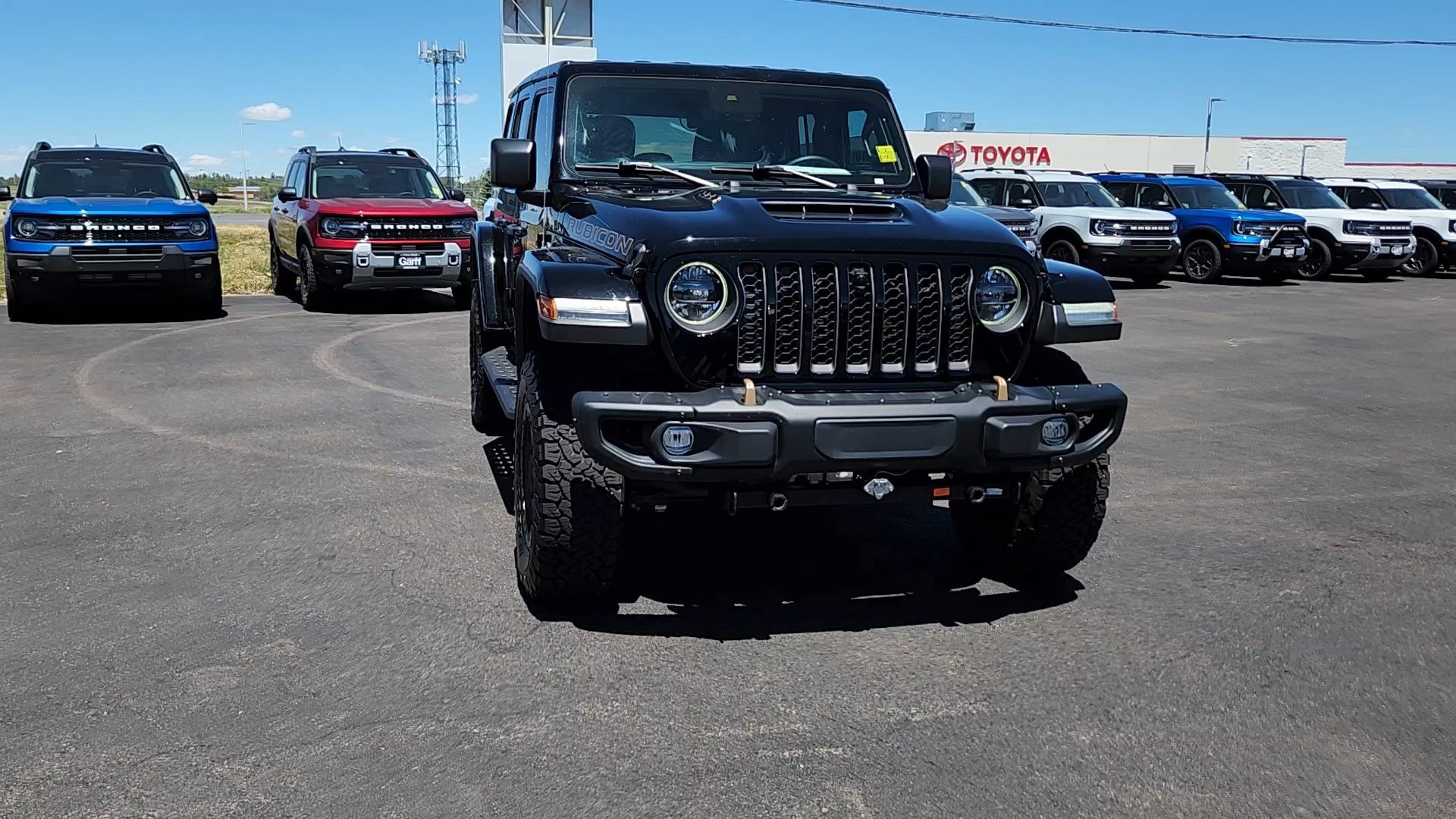 Used 2023 Jeep Wrangler Unlimited Rubicon 392 w/ Trailer Tow Package AWD/4WD image 4