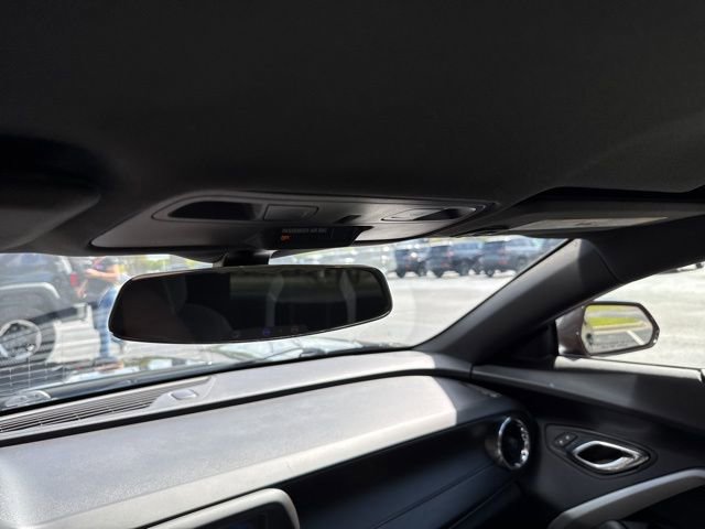 Used 2018 Chevrolet Camaro LT RWD image 16