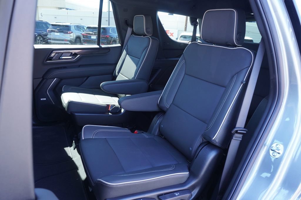 New 2026 GMC Yukon Elevation image 9