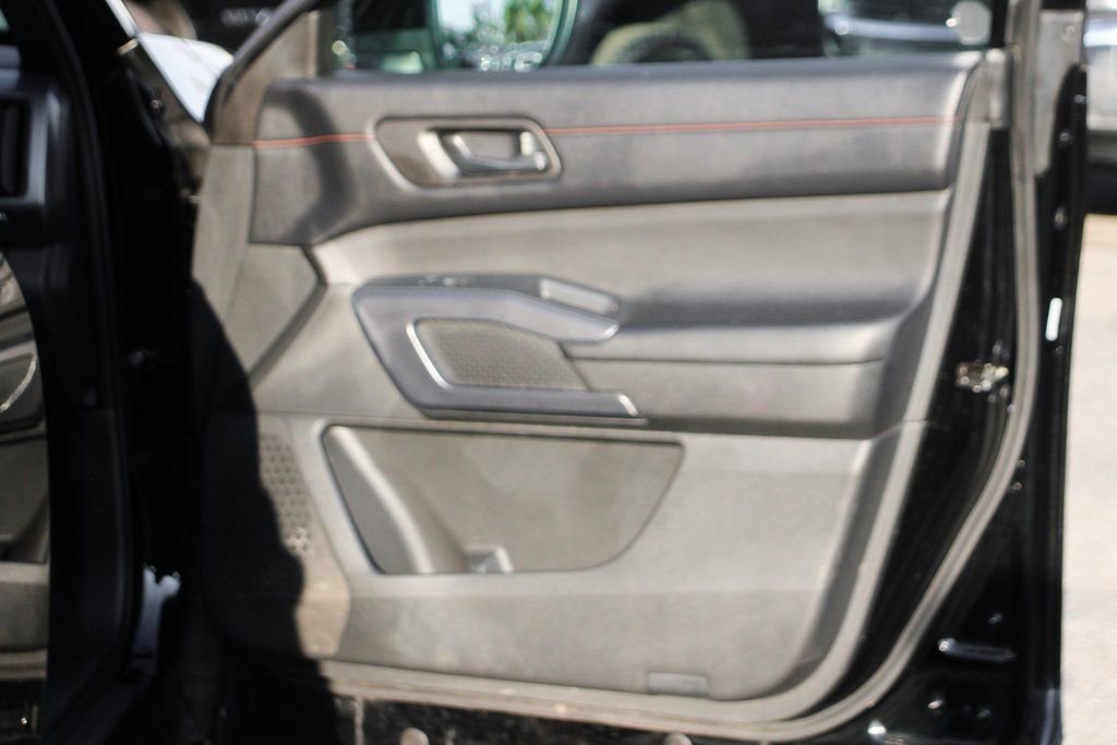 Used 2023 Nissan Pathfinder Rock Creek AWD/4WD image 39