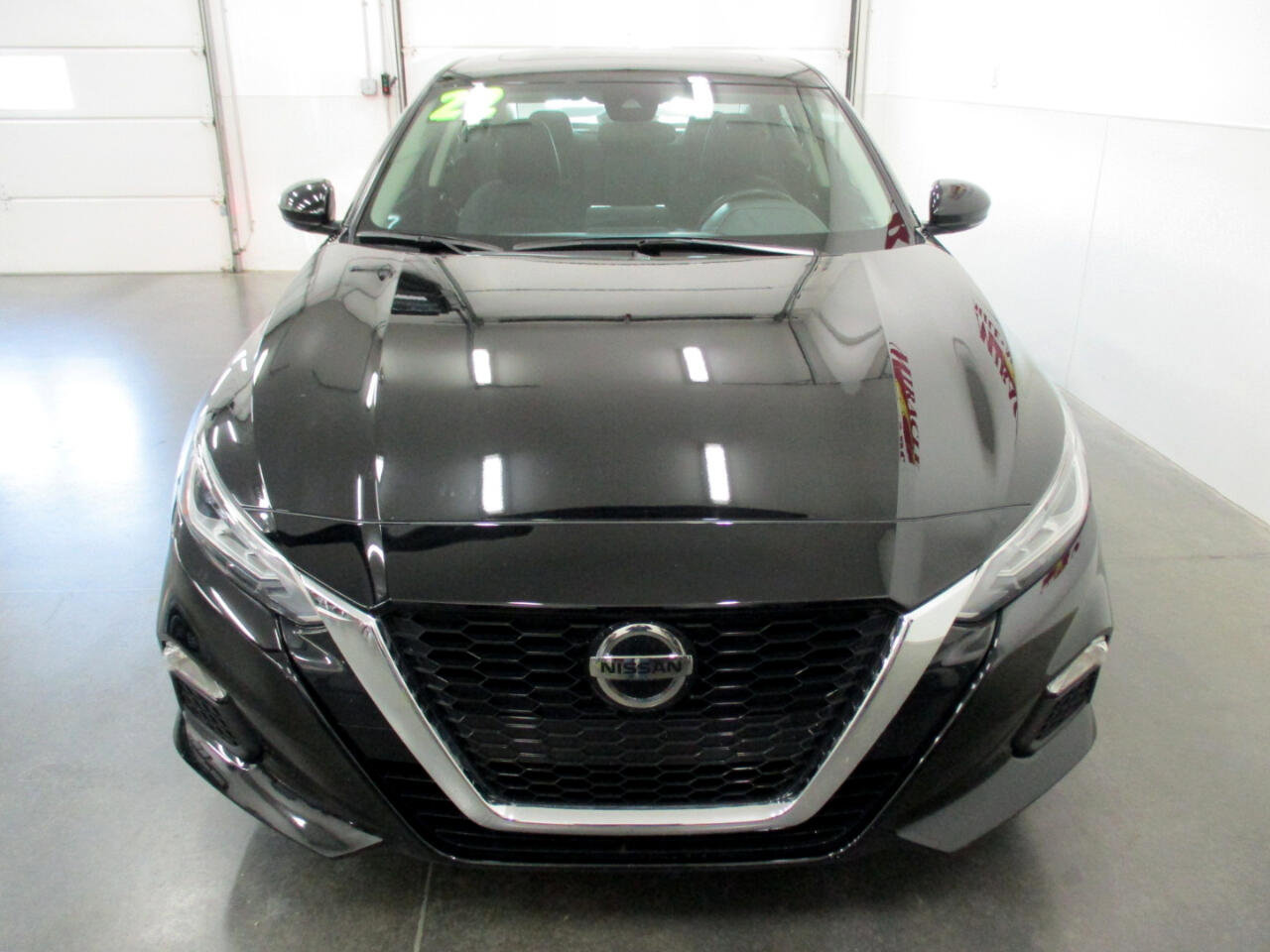 Used 2022 Nissan Altima 2.5 SV w/ SV Premium Package image 8
