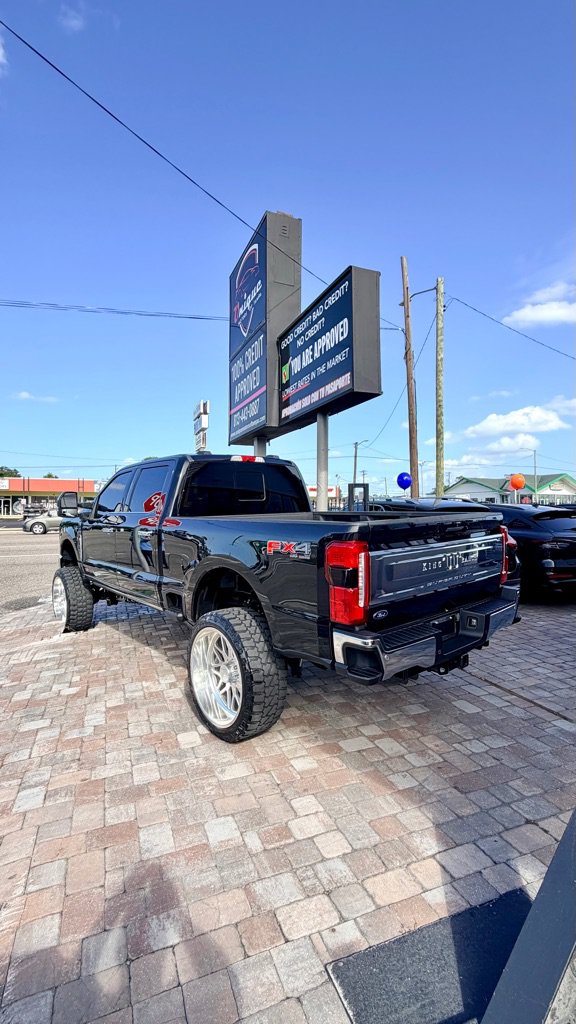 Used 2023 Ford F350 King Ranch w/ Chrome Package AWD/4WD image 5