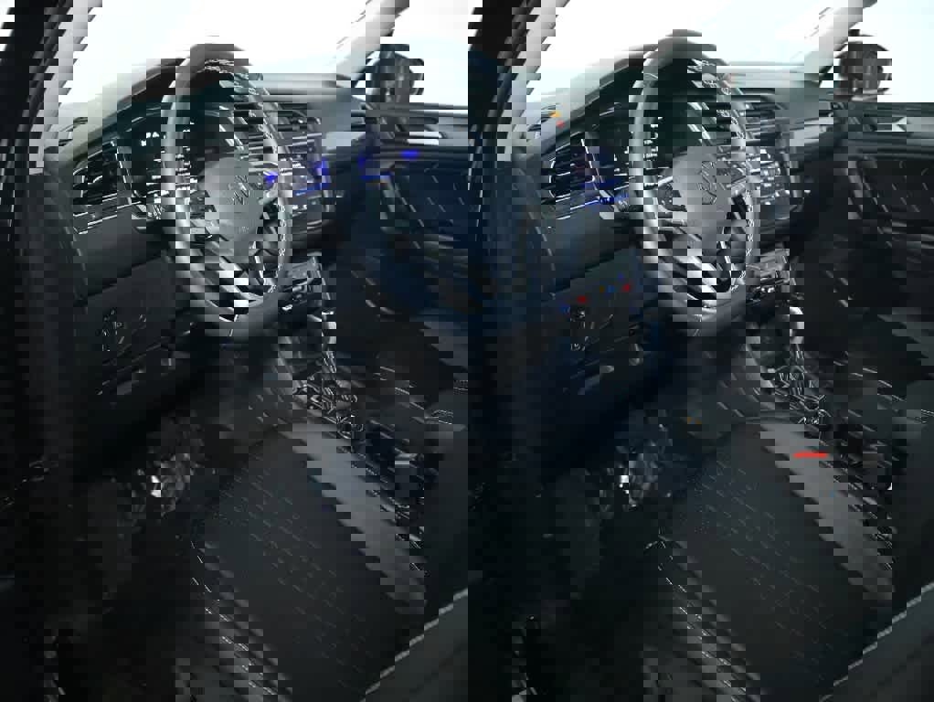 Certified 2023 Volkswagen Tiguan SE image 17