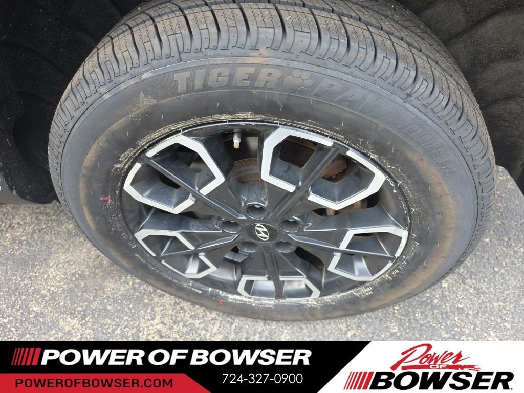 Used 2022 Hyundai Santa Cruz SE AWD/4WD image 9