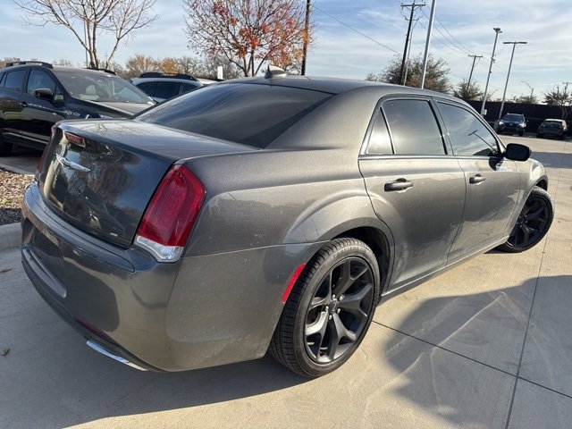 Used 2022 Chrysler 300 S image 2