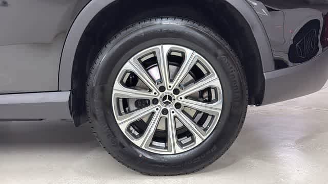 Certified 2026 Mercedes-Benz GLC 300 4MATIC image 11