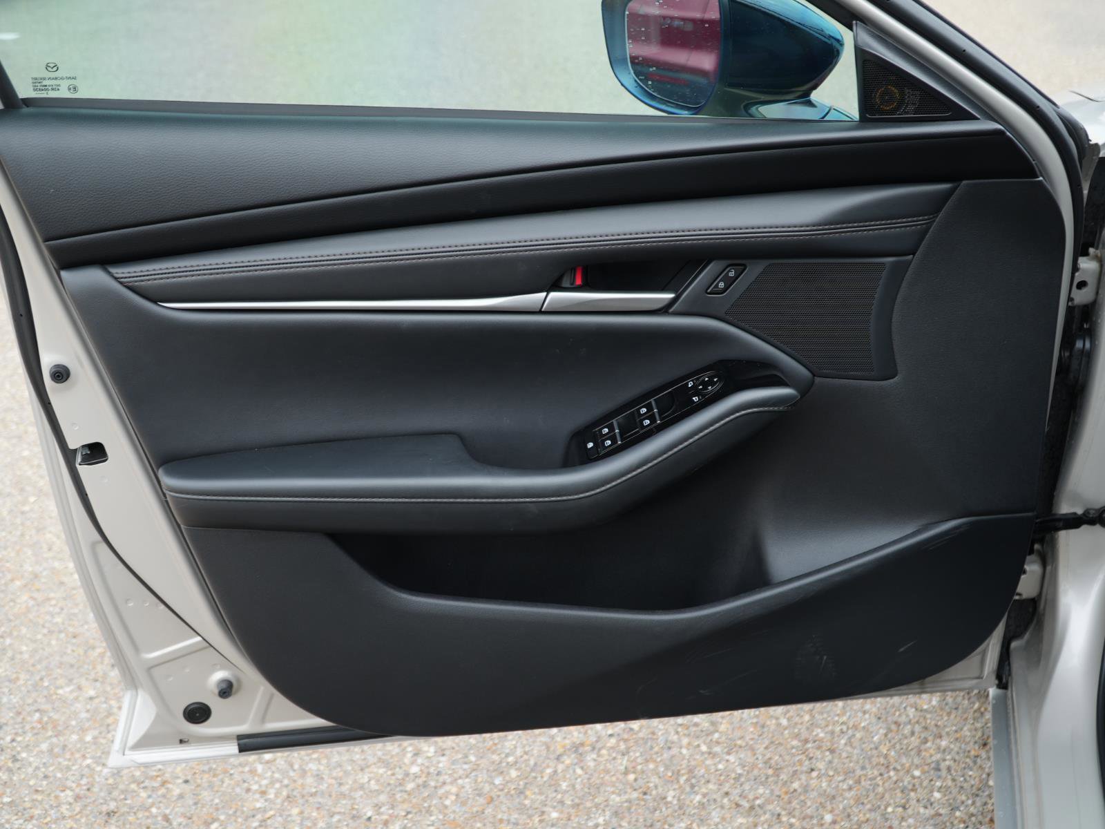 Used 2024 MAZDA MAZDA3 s image 13