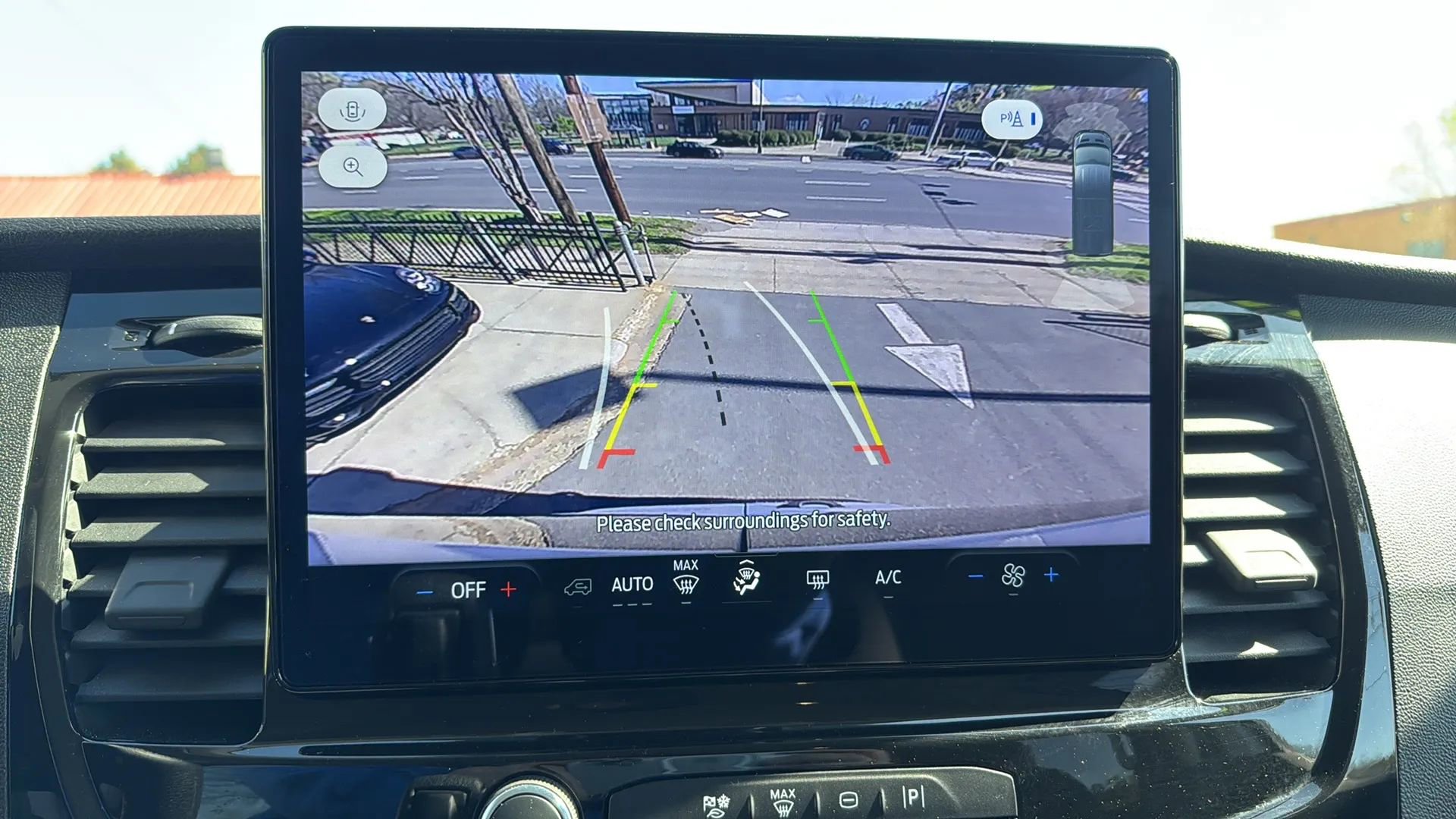 Used 2025 Ford Transit 350 XLT image 20