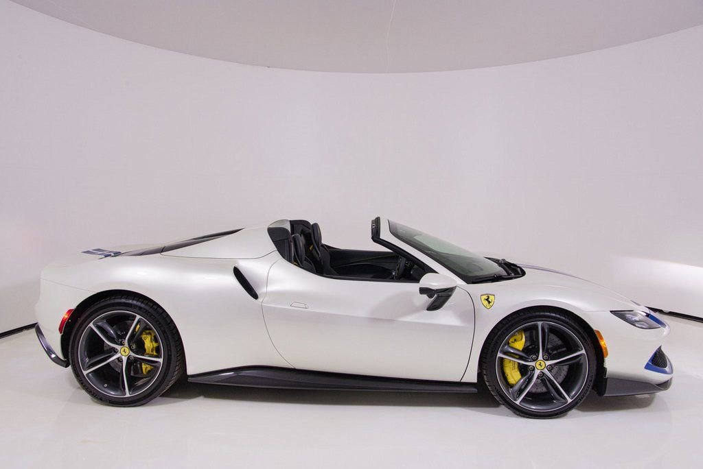 Used 2024 Ferrari 296 GTS image 3