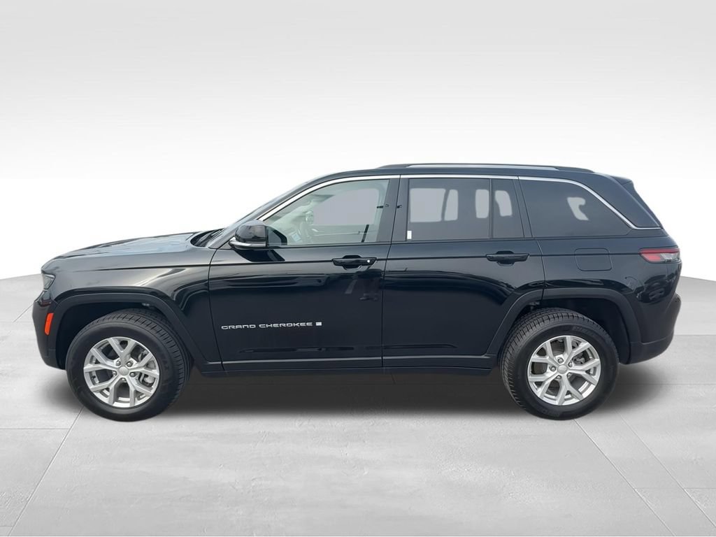 Used 2023 Jeep Grand Cherokee Limited AWD/4WD image 5