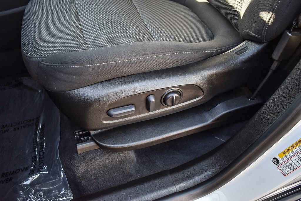 Used 2022 Chevrolet Traverse LT image 21