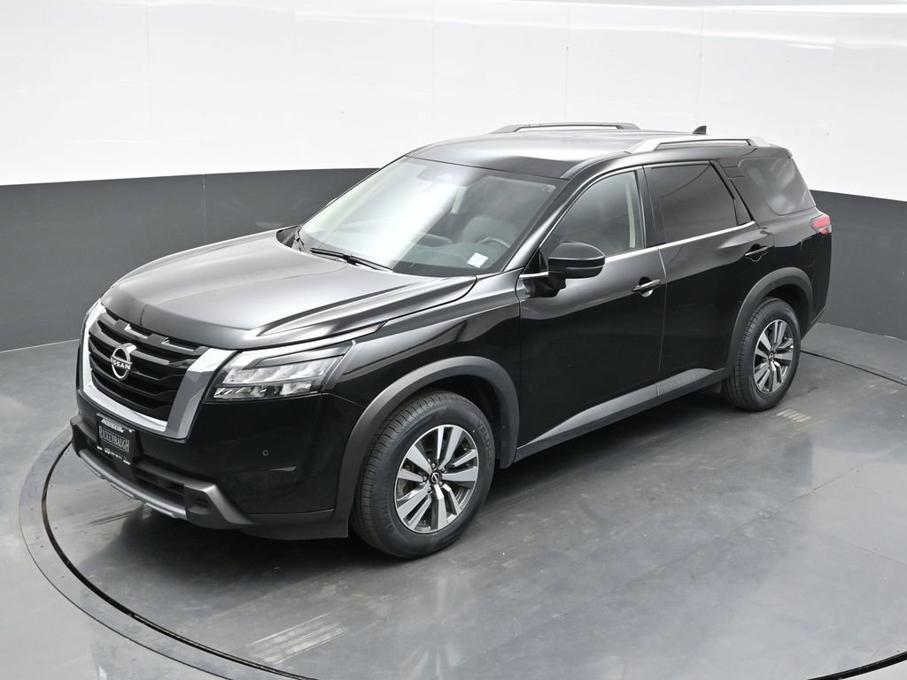Used 2025 Nissan Pathfinder SL image 44