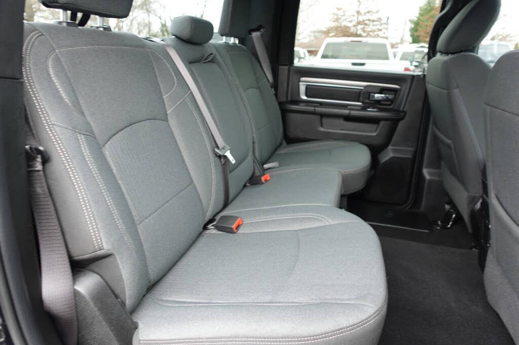 Used 2023 RAM 1500 Warlock AWD/4WD image 30
