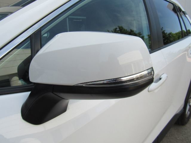 Used 2025 Toyota RAV4 XLE image 17