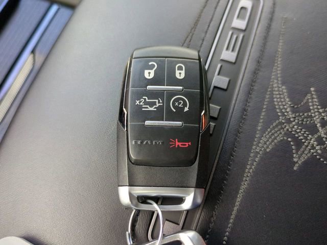 Used 2024 RAM 2500 Limited image 33