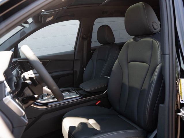 New 2025 Audi Q7 3.0T Premium Plus image 8