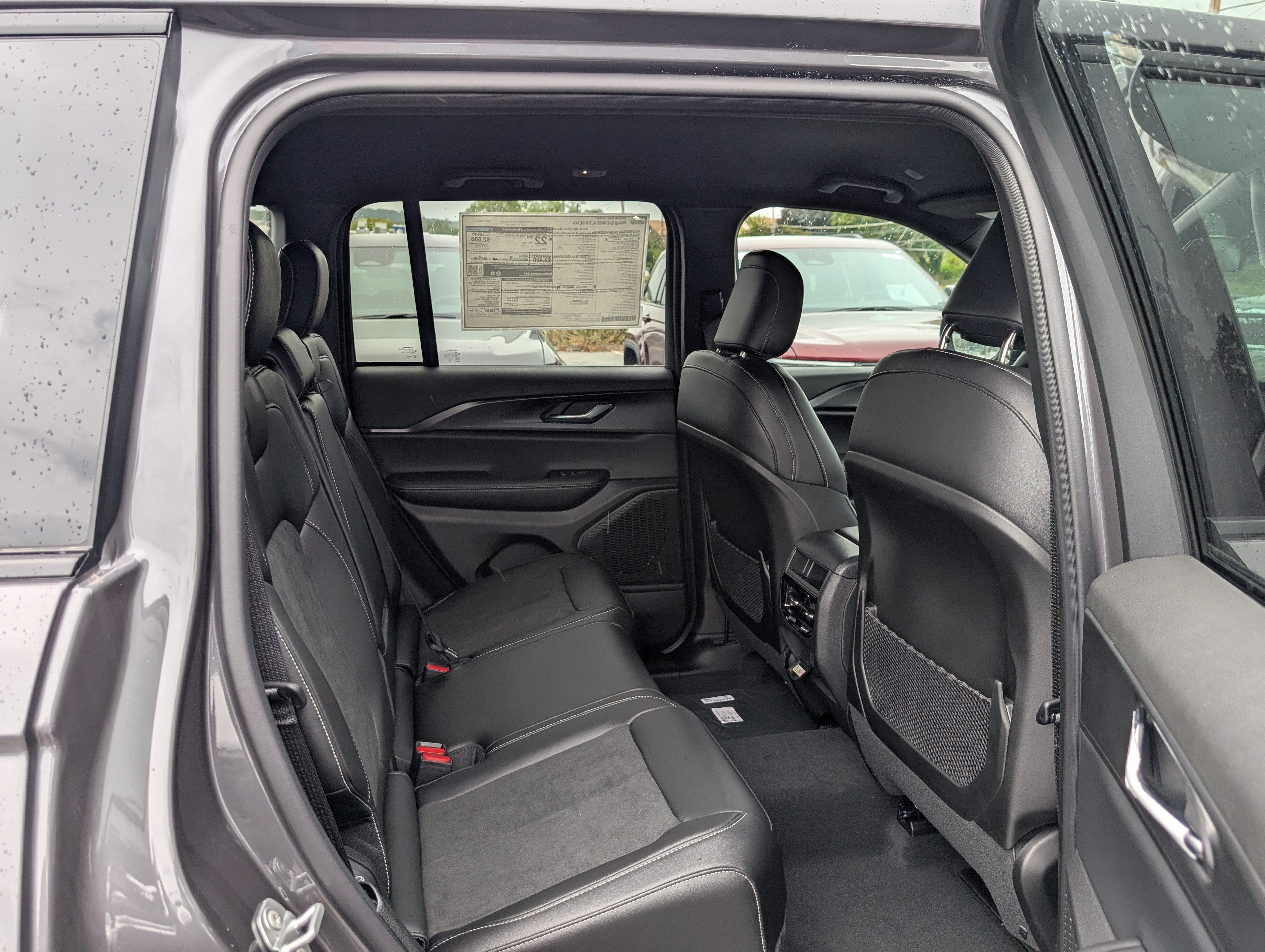 New 2025 Jeep Grand Cherokee Altitude AWD/4WD image 10