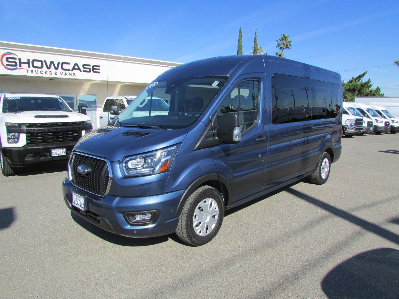Used 2023 Ford Transit 350 XLT image 4