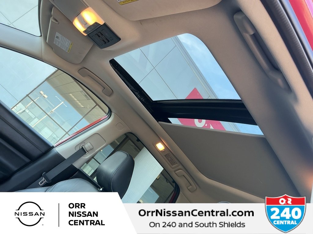 Used 2022 Nissan Pathfinder Platinum w/ Cargo Package image 18