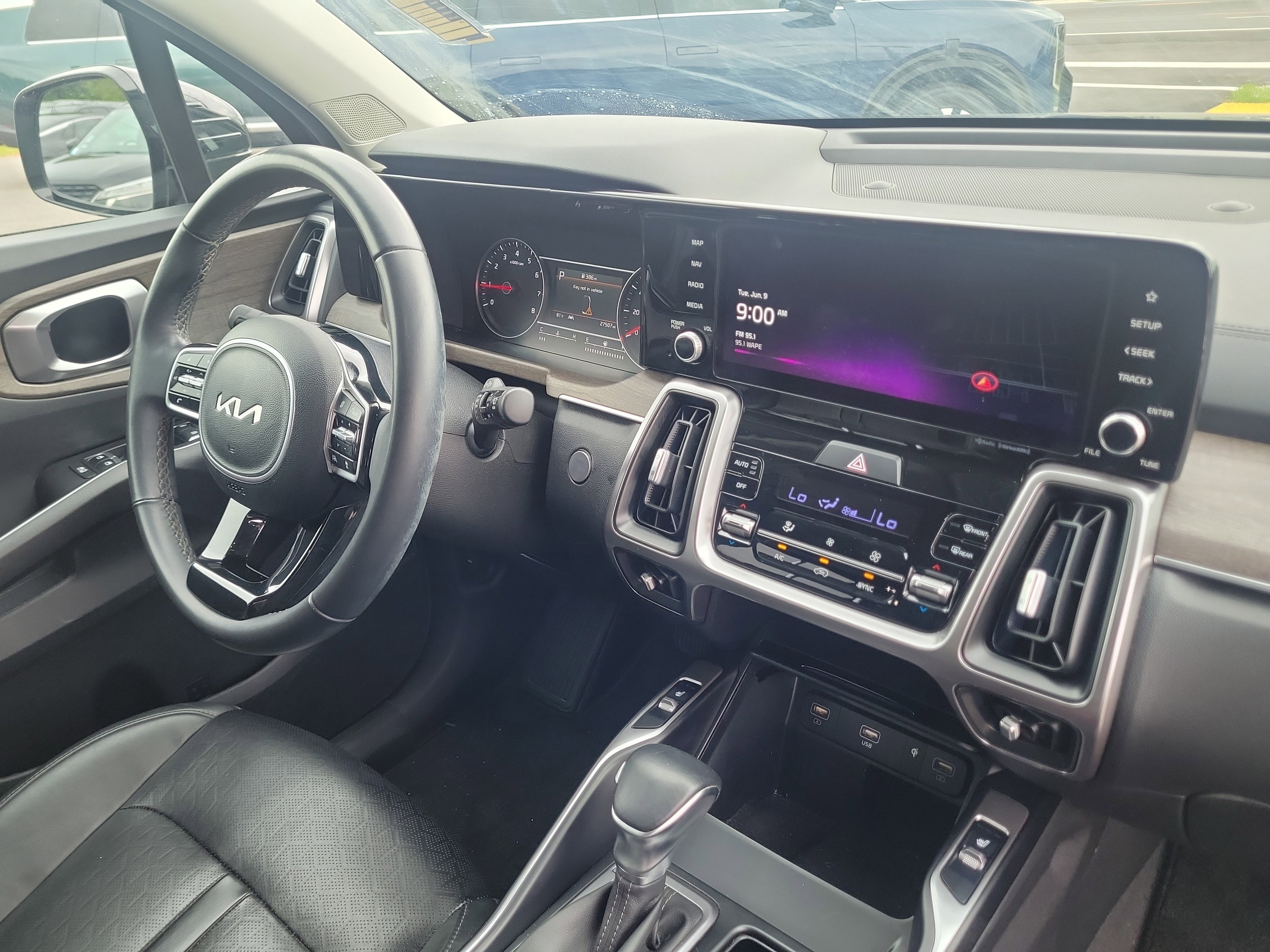 Certified 2023 Kia Sorento X-Line EX AWD/4WD image 8