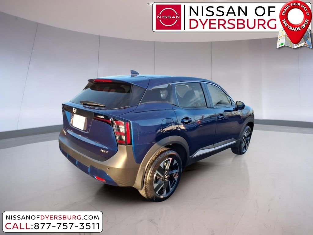 New 2025 Nissan Kicks SV image 3