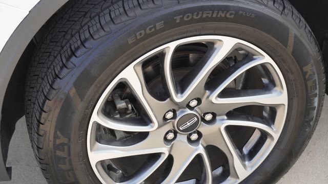 Used 2022 Lincoln Corsair AWD w/ Equipment Group 101A image 11