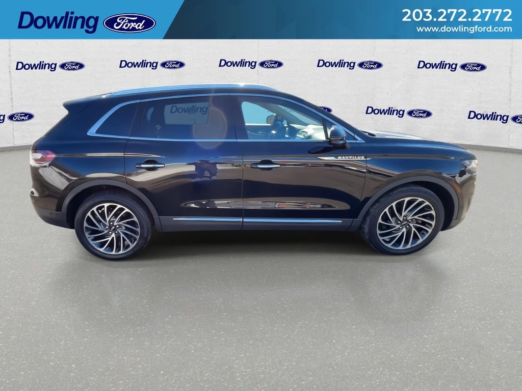 Used 2020 Lincoln Nautilus Reserve image 5