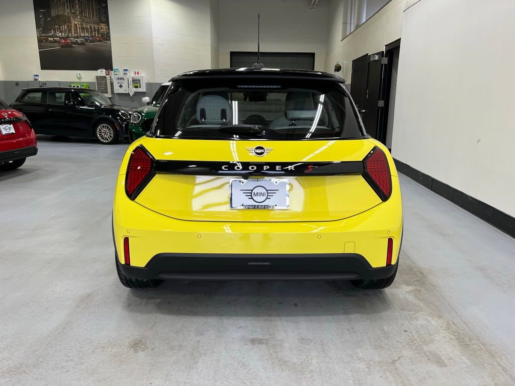 Certified 2025 MINI Cooper S image 4