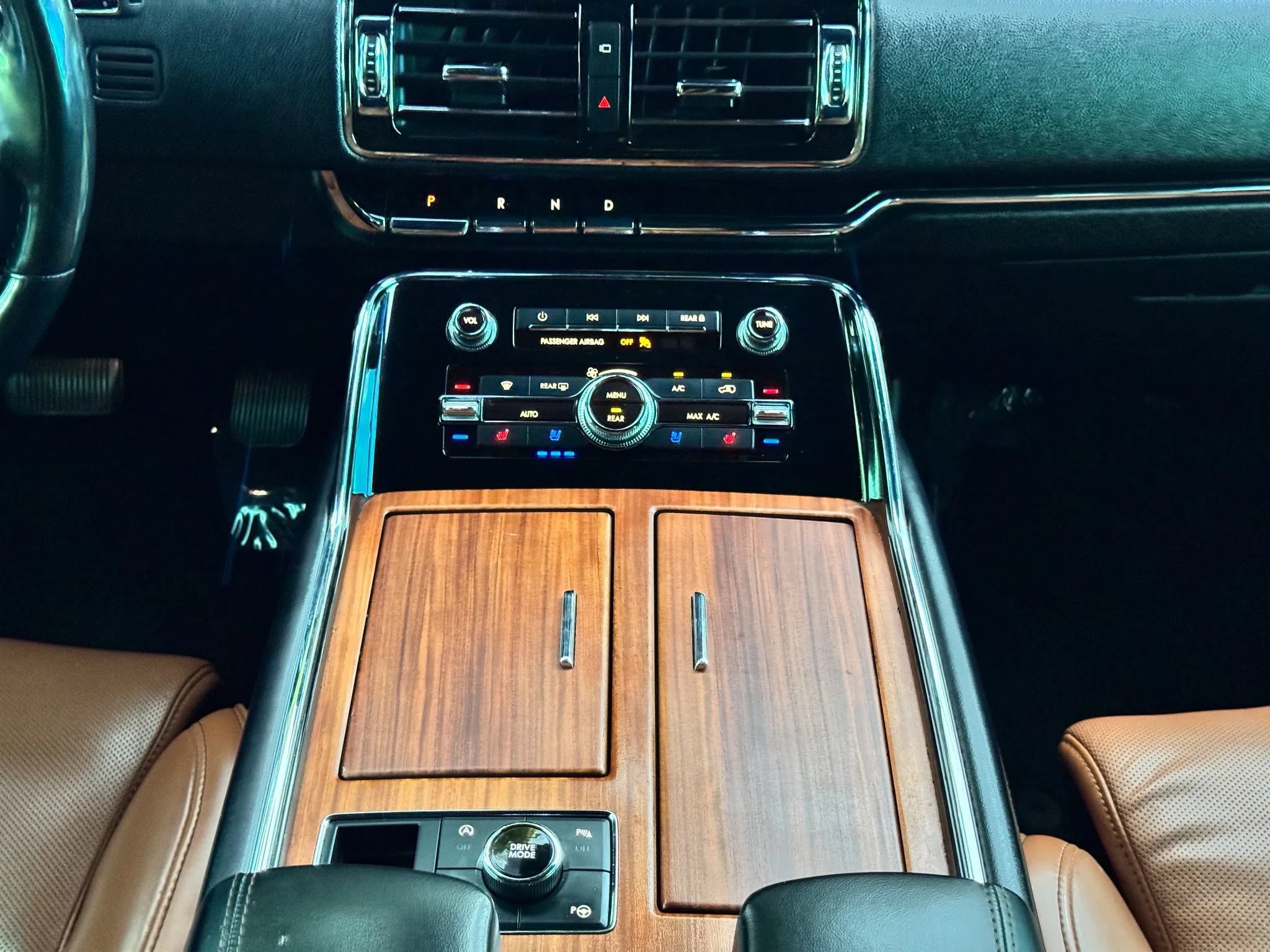 Used 2019 Lincoln Navigator L Reserve AWD/4WD image 37