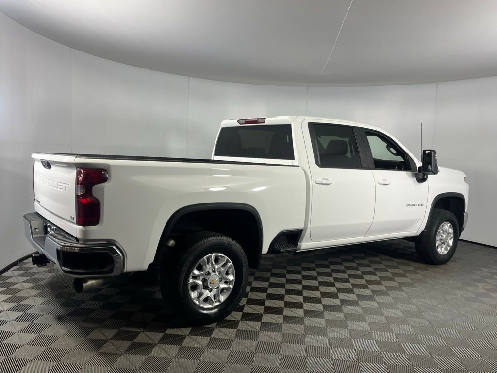Used 2022 Chevrolet Silverado 3500 LT w/ Convenience Package image 7